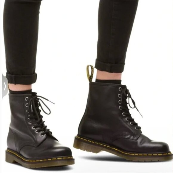 Classic 1460 Pascal Dr Martens combat boots Size 7 - Picture 1 of 6
